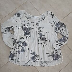 Old Navy Cream Floral Women's Long Sleeve Blouse